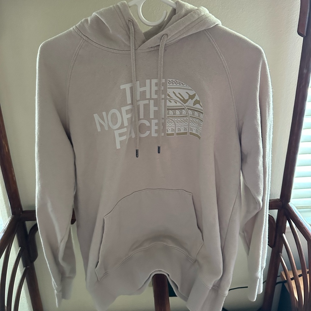 The North Face Hoodie size M